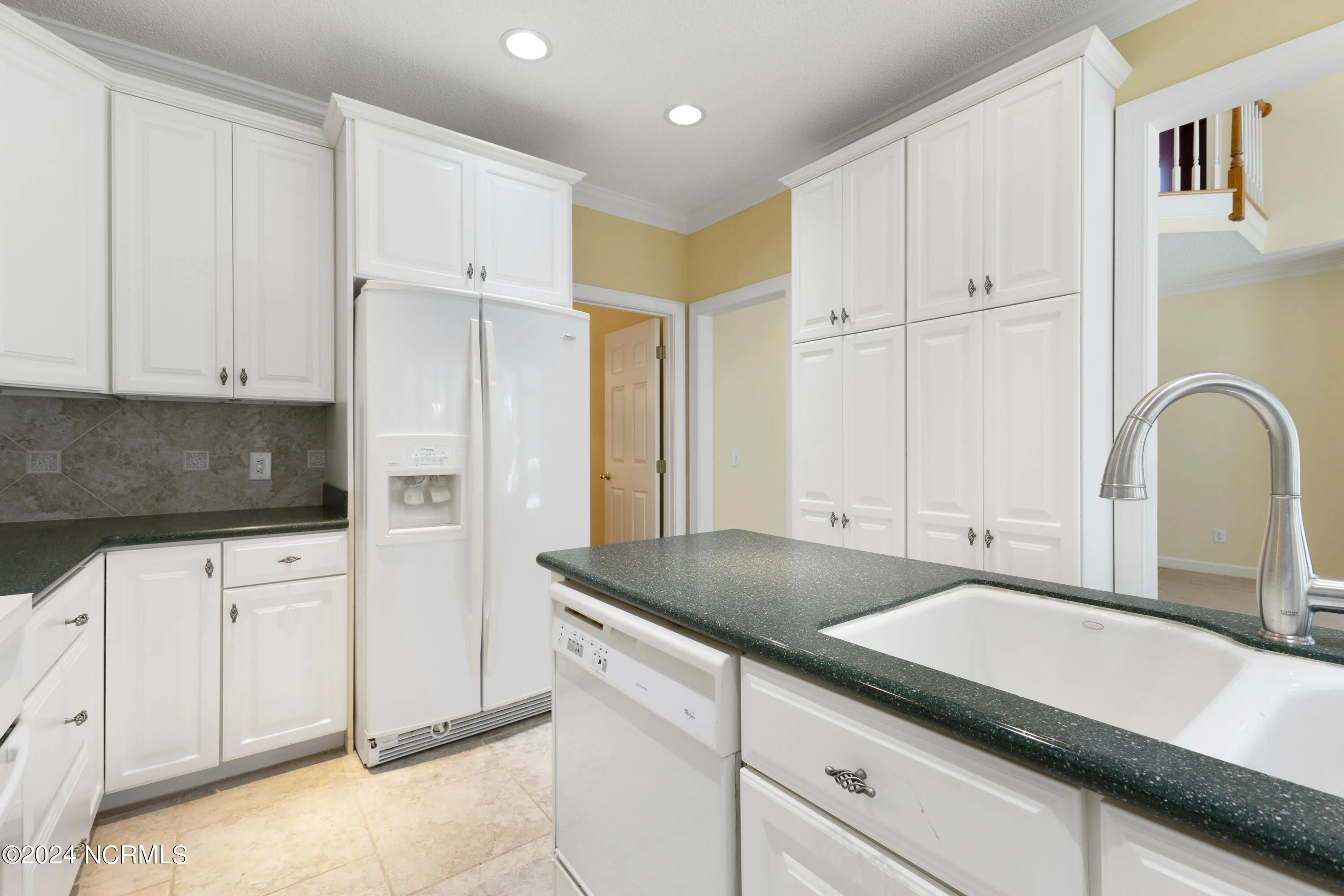 Wilmington, North Carolina 28411, United States, 4 Bedrooms Bedrooms, ,3 BathroomsBathrooms,Residential,Pending,47357