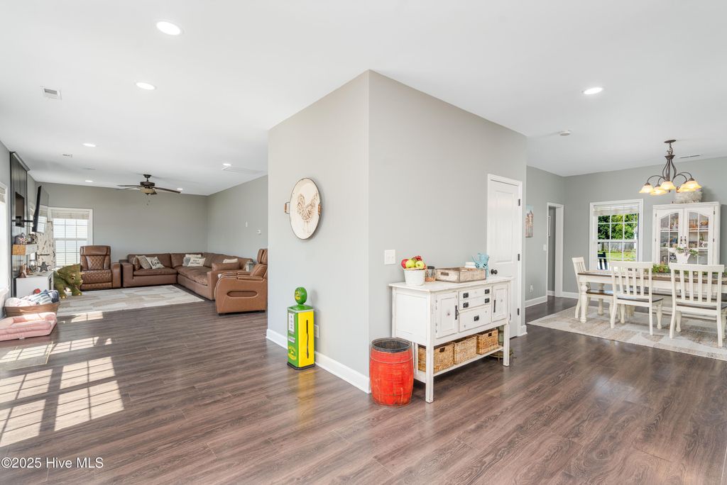 Photo of 107 Woods Run Circle, Richlands, NC 28574 (MLS # 100495795)