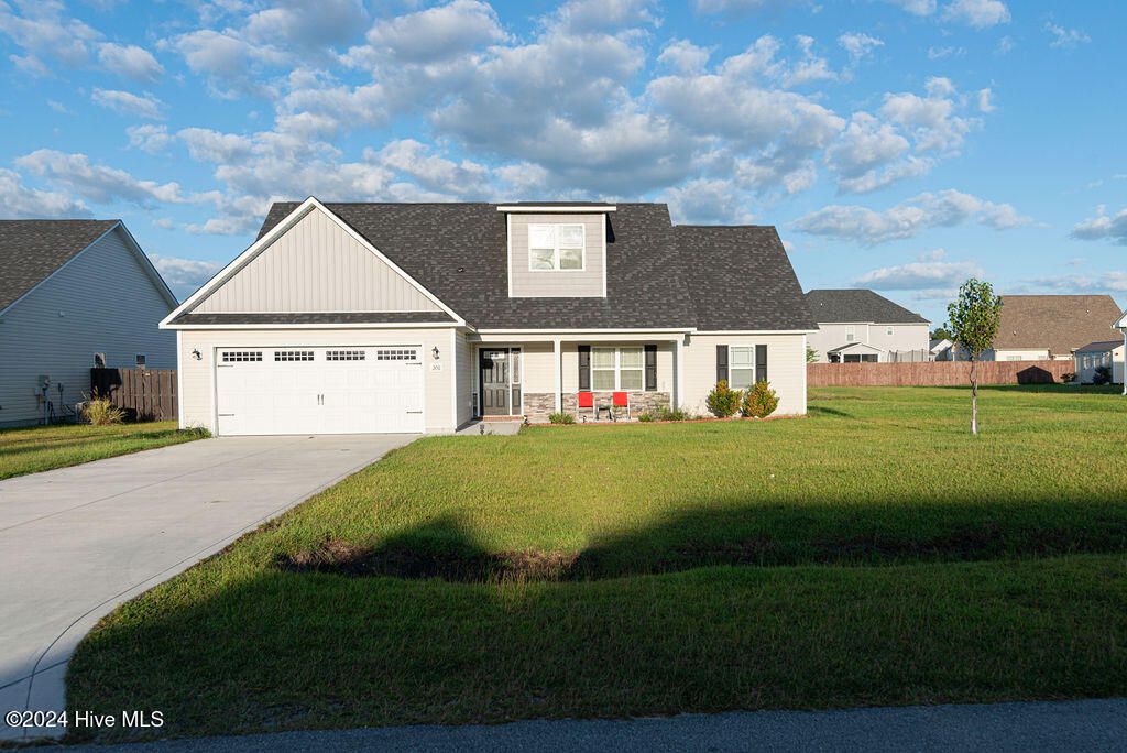 Photo of 308 Channel Run Lane, Sneads Ferry, NC 28460 (MLS # 100543869)