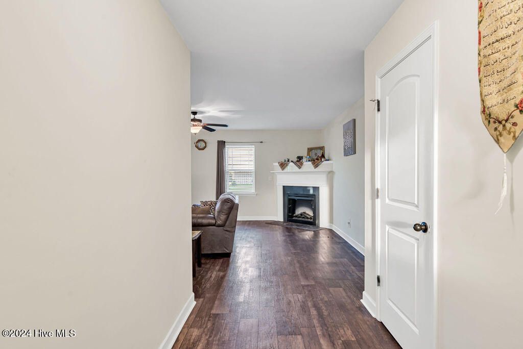 Photo of 308 Channel Run Lane, Sneads Ferry, NC 28460 (MLS # 100543869)