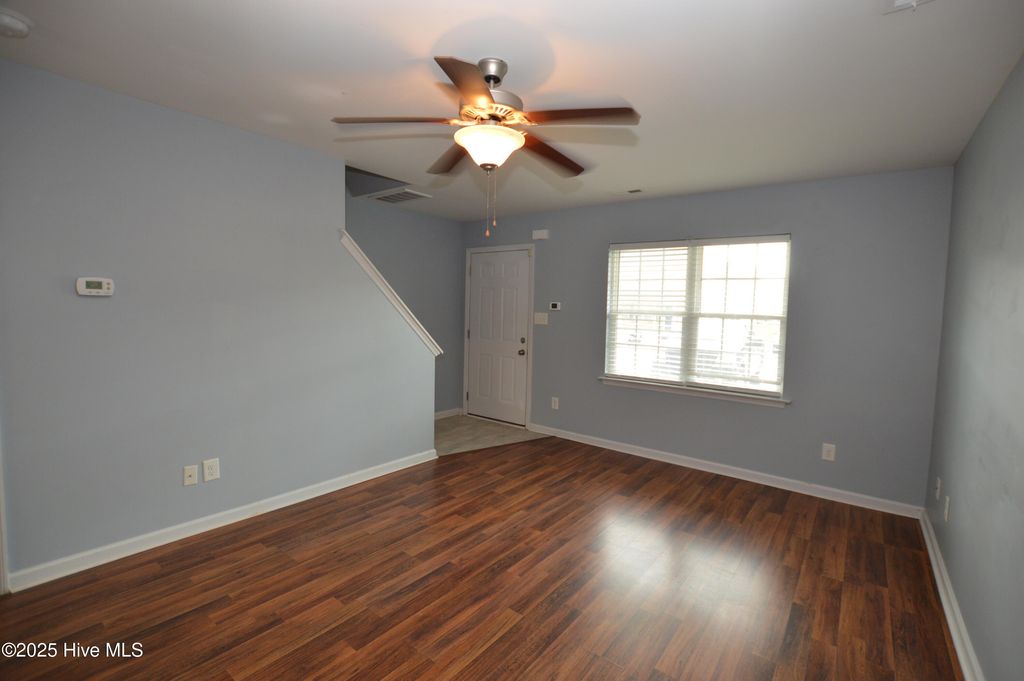 Photo of 8000 Banister Loop, Jacksonville, NC 28546 (MLS # 100542250)