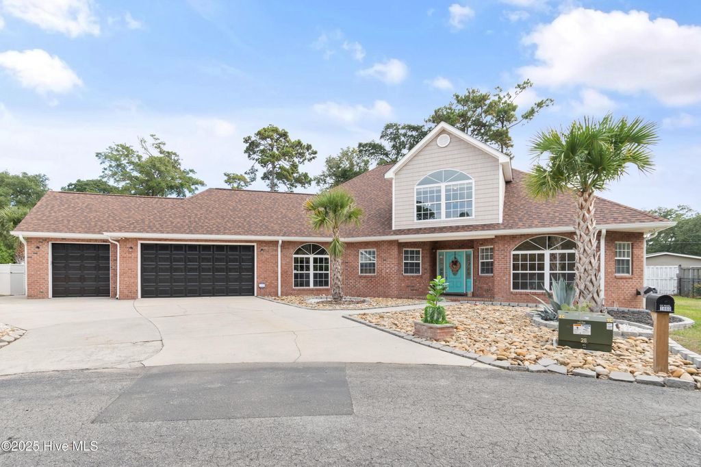 Photo of 1860 Oak Harbour Drive SW, Ocean Isle Beach, NC 28469 (MLS # 100532548)