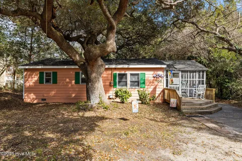 108 Live Oak Street, Emerald Isle, NC 28594 - #: 100492789