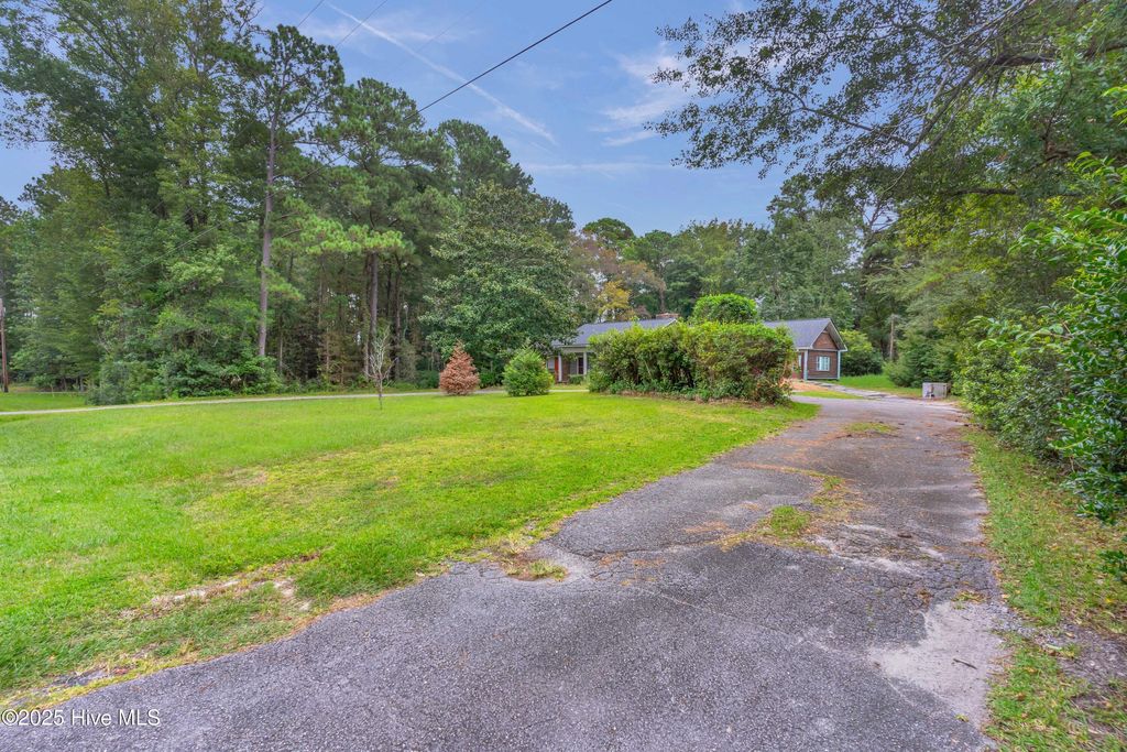 Photo of 205 Quail Ridge Road, Wilmington, NC 28409 (MLS # 100531503)