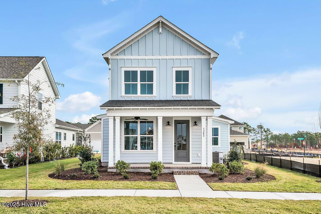 Photo of 5209 Moonshell Loop, Wilmington, NC 28412 (MLS # 100526072)