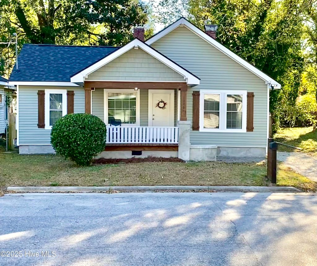 Photo of 1006 Washington Street E, Wilson, NC 27893 (MLS # 100537373)
