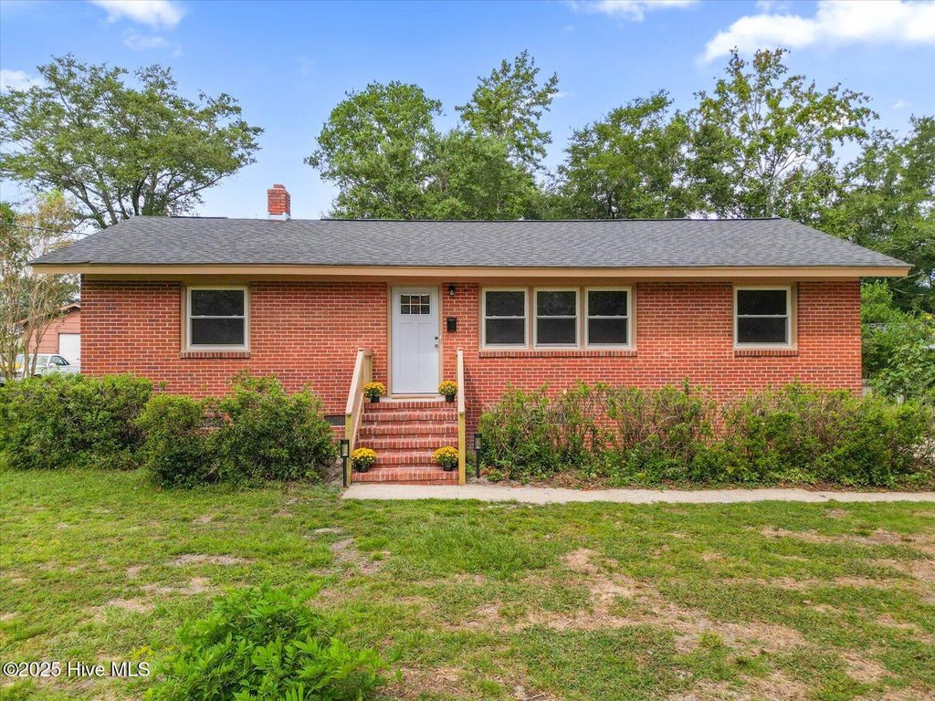 Photo of 508 Mcdonald Drive, Wilmington, NC 28403 (MLS # 100531429)