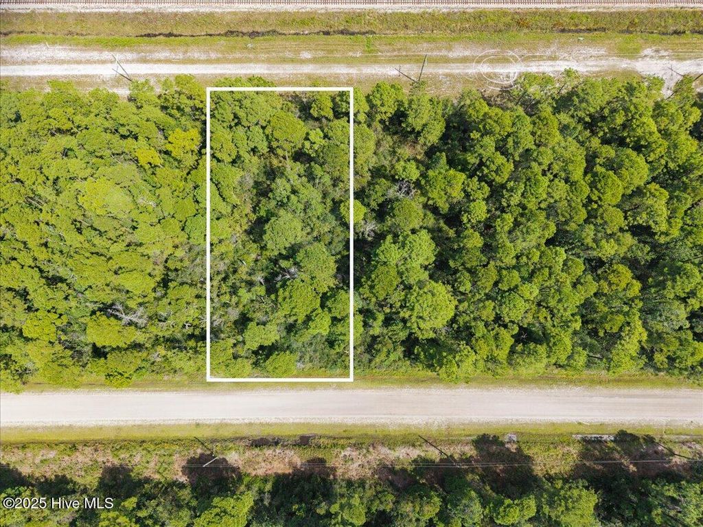 Photo of 458 Redwood Road, Southport, NC 28461 (MLS # 100533009)