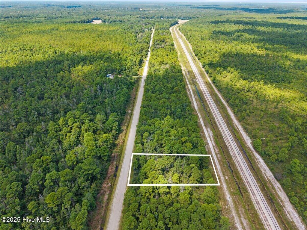 Photo of 458 Redwood Road, Southport, NC 28461 (MLS # 100533009)
