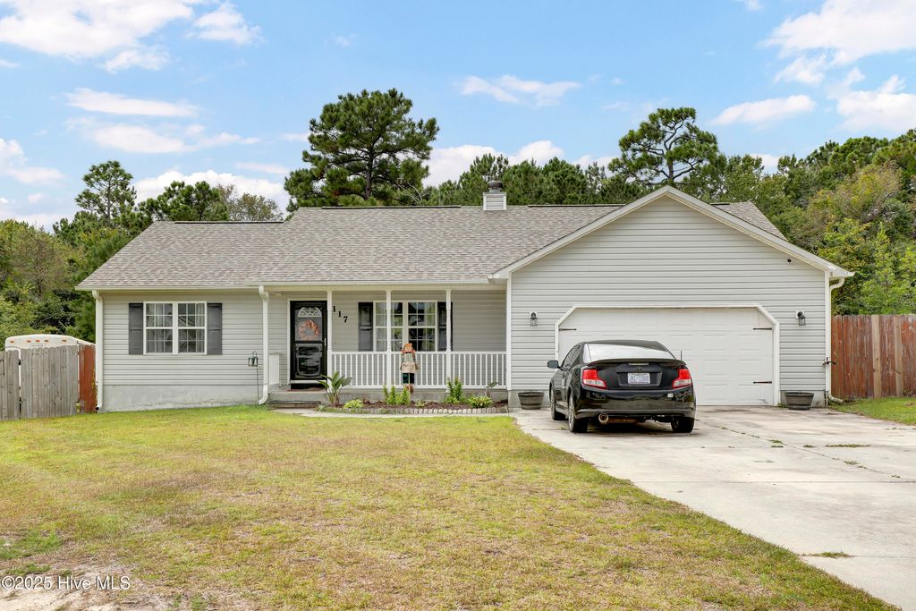Photo of 117 Jenna Rea Road, Hubert, NC 28539 (MLS # 100530697)