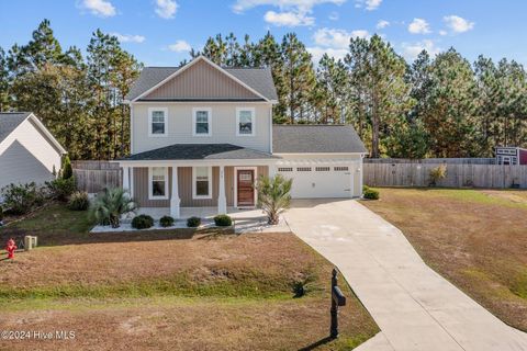 A home in Hubert