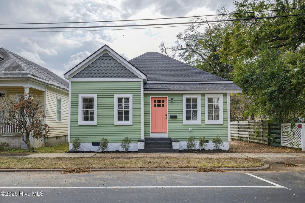 Photo of 710 Grace Street, Wilmington, NC 28401 (MLS # 100537754)