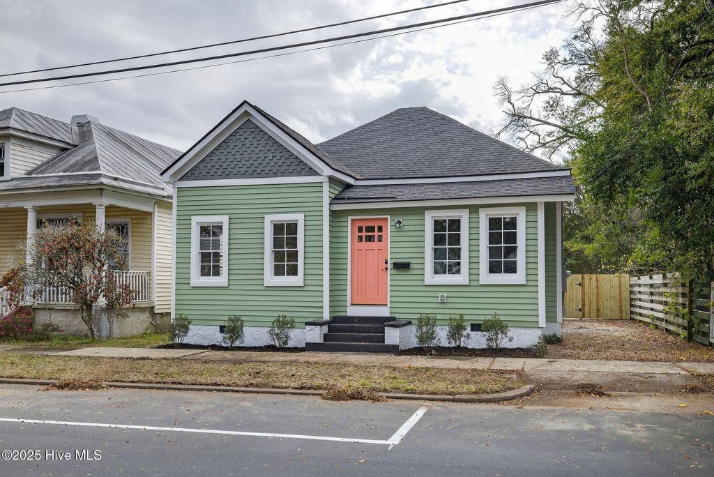 Photo of 710 Grace Street, Wilmington, NC 28401 (MLS # 100537754)