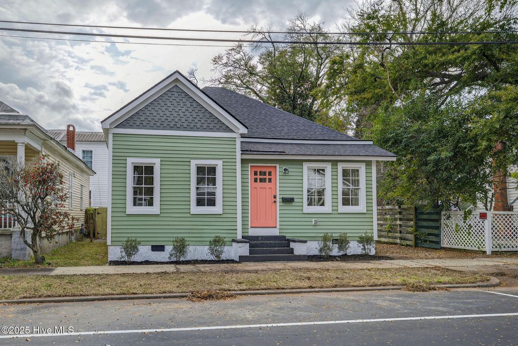 Photo of 710 Grace Street, Wilmington, NC 28401 (MLS # 100537754)