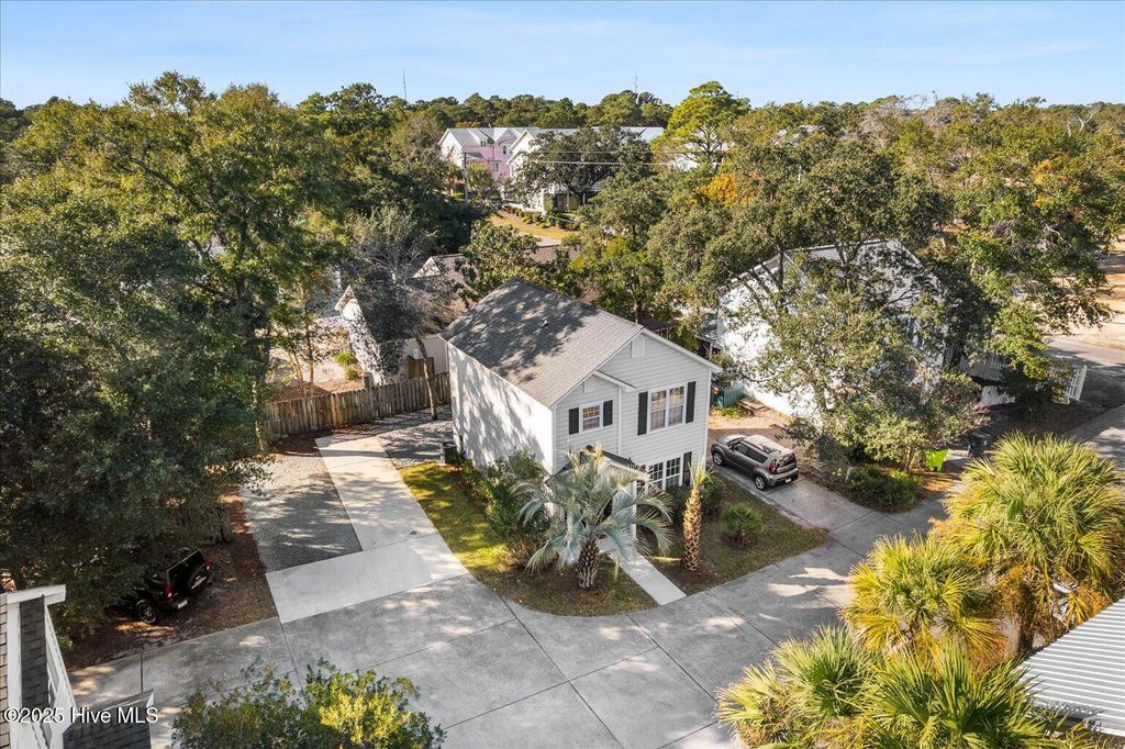 Photo of 1501 Fishermans Way, Carolina Beach, NC 28428 (MLS # 100541069)