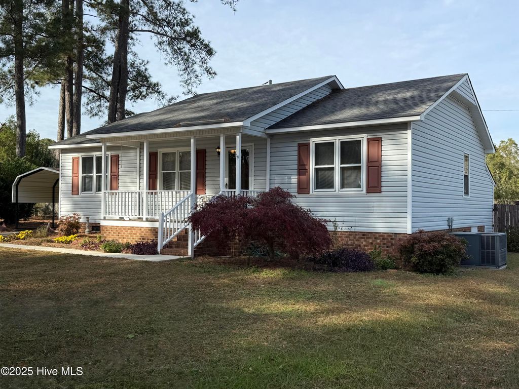 Photo of 503 Bennett Drive, Selma, NC 27576 (MLS # 100542165)