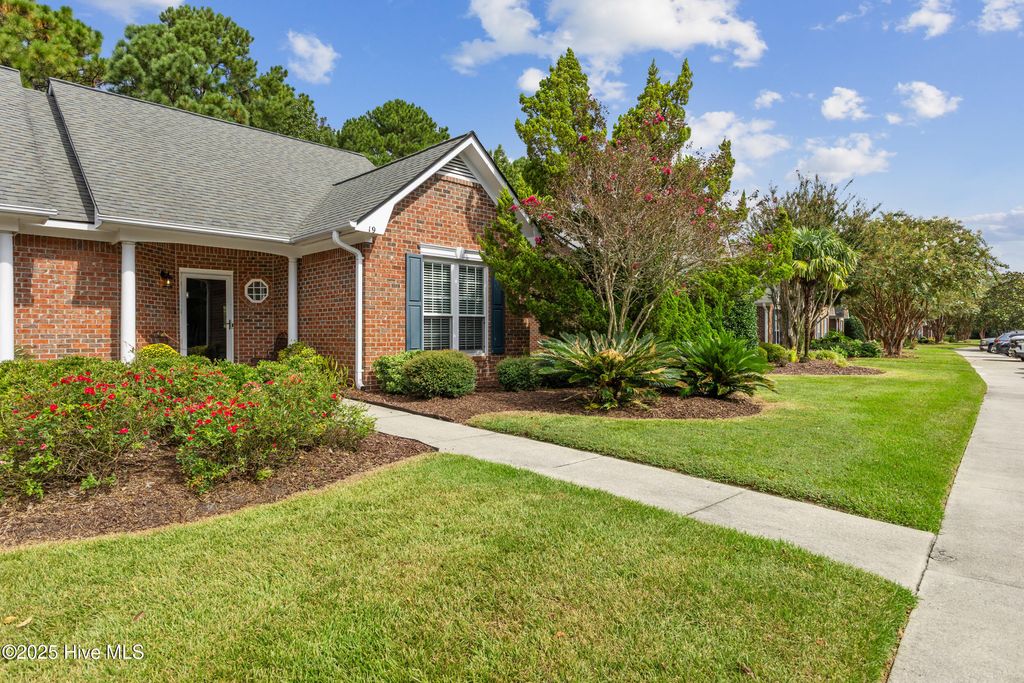 Photo of 1600 Sturdivant Drive #19, Wilmington, NC 28403 (MLS # 100530335)