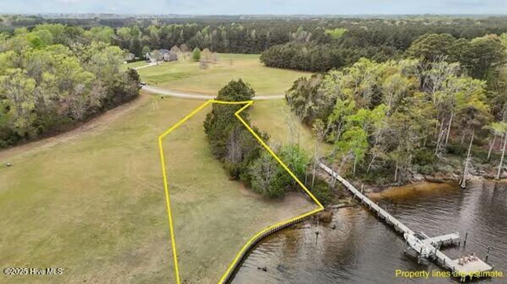 Photo of 21 Bridgewater North, Bath, NC 27808 (MLS # 100502789)