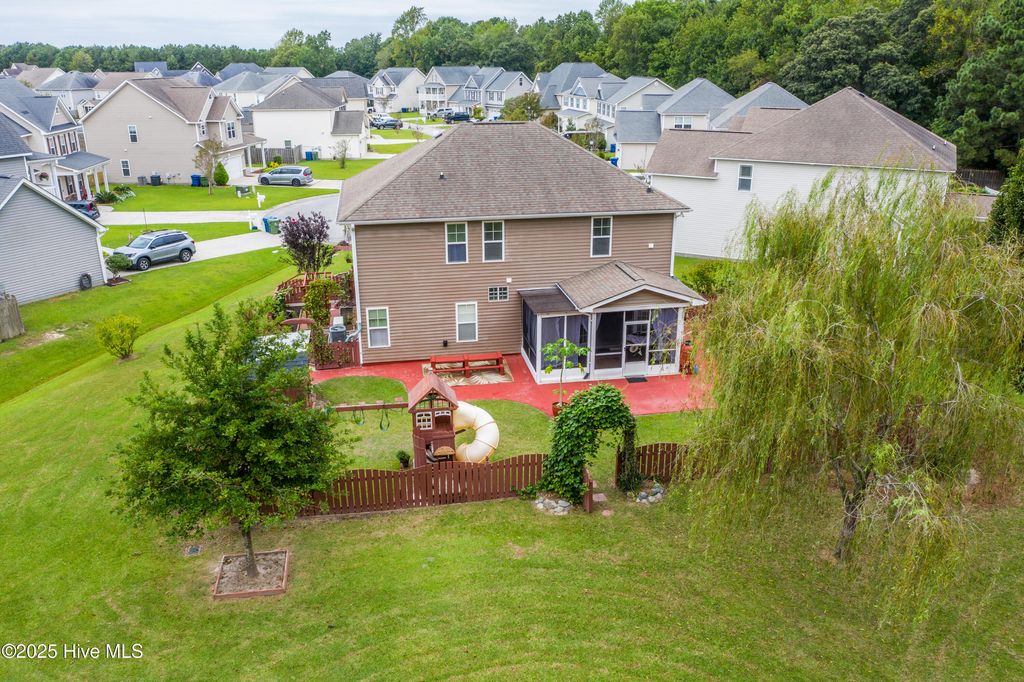 Photo of 100 Long Pond Drive, Sneads Ferry, NC 28460 (MLS # 100530423)