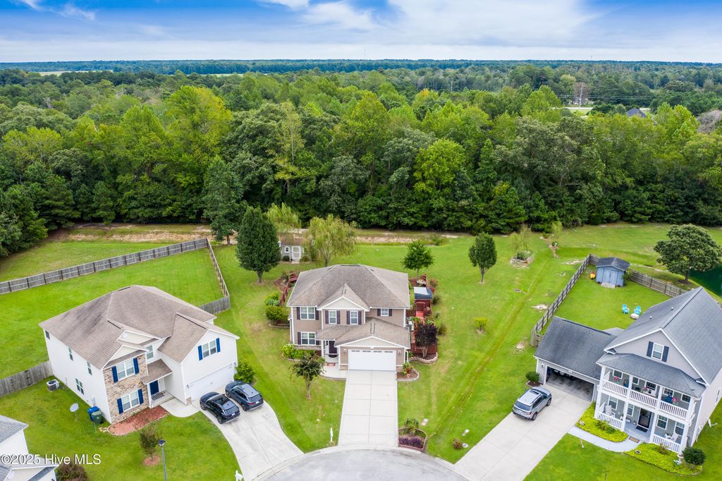 Photo of 100 Long Pond Drive, Sneads Ferry, NC 28460 (MLS # 100530423)