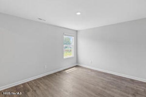 Tiny photo for 622 S Squires Run Lane S, Richlands, NC 28574 (MLS # 100538621)