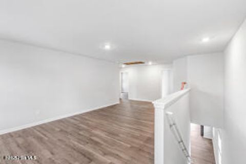 Tiny photo for 622 S Squires Run Lane S, Richlands, NC 28574 (MLS # 100538621)