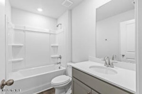 Tiny photo for 622 S Squires Run Lane S, Richlands, NC 28574 (MLS # 100538621)