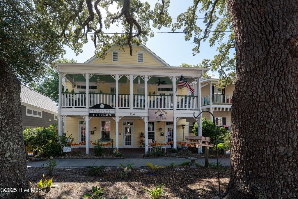 Photo of 114 E Nash Street #3, Southport, NC 28461 (MLS # 100534991)