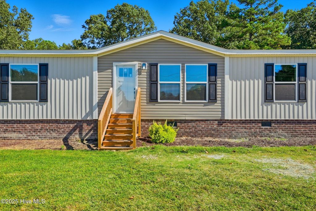 Photo of 1396 Nixonton Road, Elizabeth City, NC 27909 (MLS # 100537430)