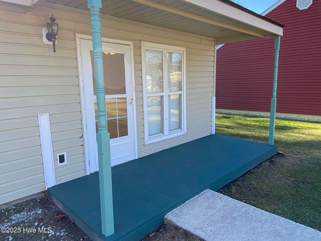 Photo of 963 Ramsey Road, Jacksonville, NC 28546 (MLS # 100521665)