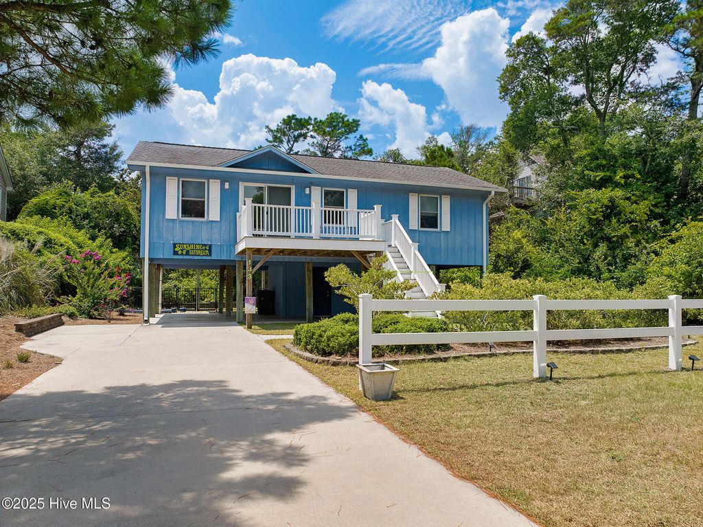 Photo of 133 Doe Drive, Emerald Isle, NC 28594 (MLS # 100522006)
