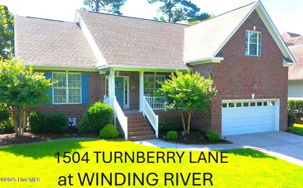 Photo of 1504 Turnberry Lane SE, Bolivia, NC 28422 (MLS # 100514713)