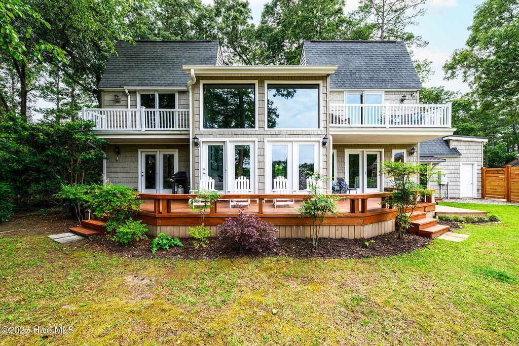 Photo of 302 Plantation Drive, New Bern, NC 28562 (MLS # 100508415)