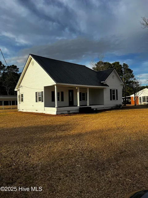 MLS: 100492453