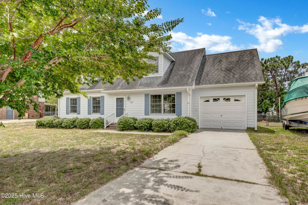 Photo of 917 Arnold Road, Wilmington, NC 28412 (MLS # 100517662)
