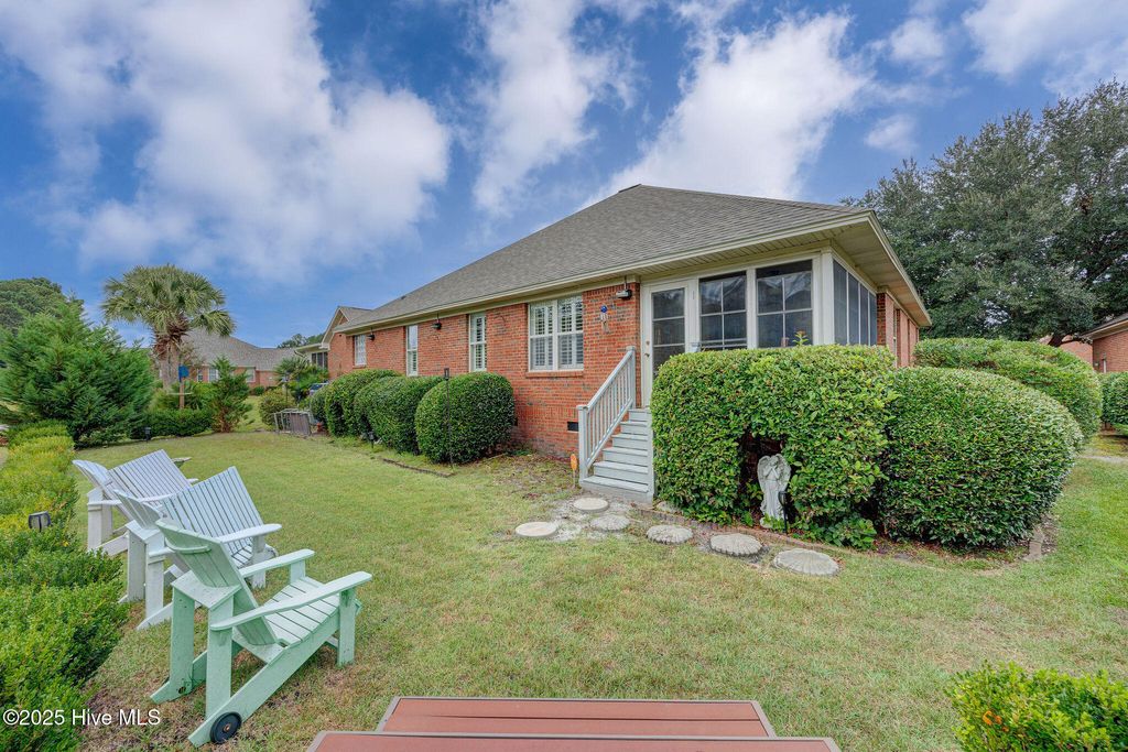 Photo of 1311 Stonehaven Court, Wilmington, NC 28411 (MLS # 100531754)