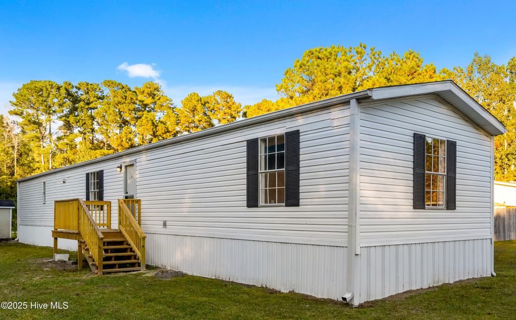 Photo of 106 Conklin Court, Rocky Point, NC 28457 (MLS # 100539170)