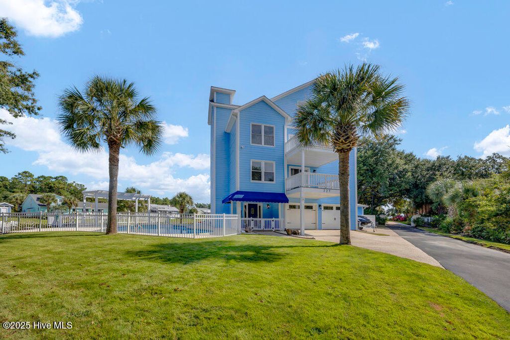Photo of 227 Gazebo Court, Wilmington, NC 28409 (MLS # 100531490)