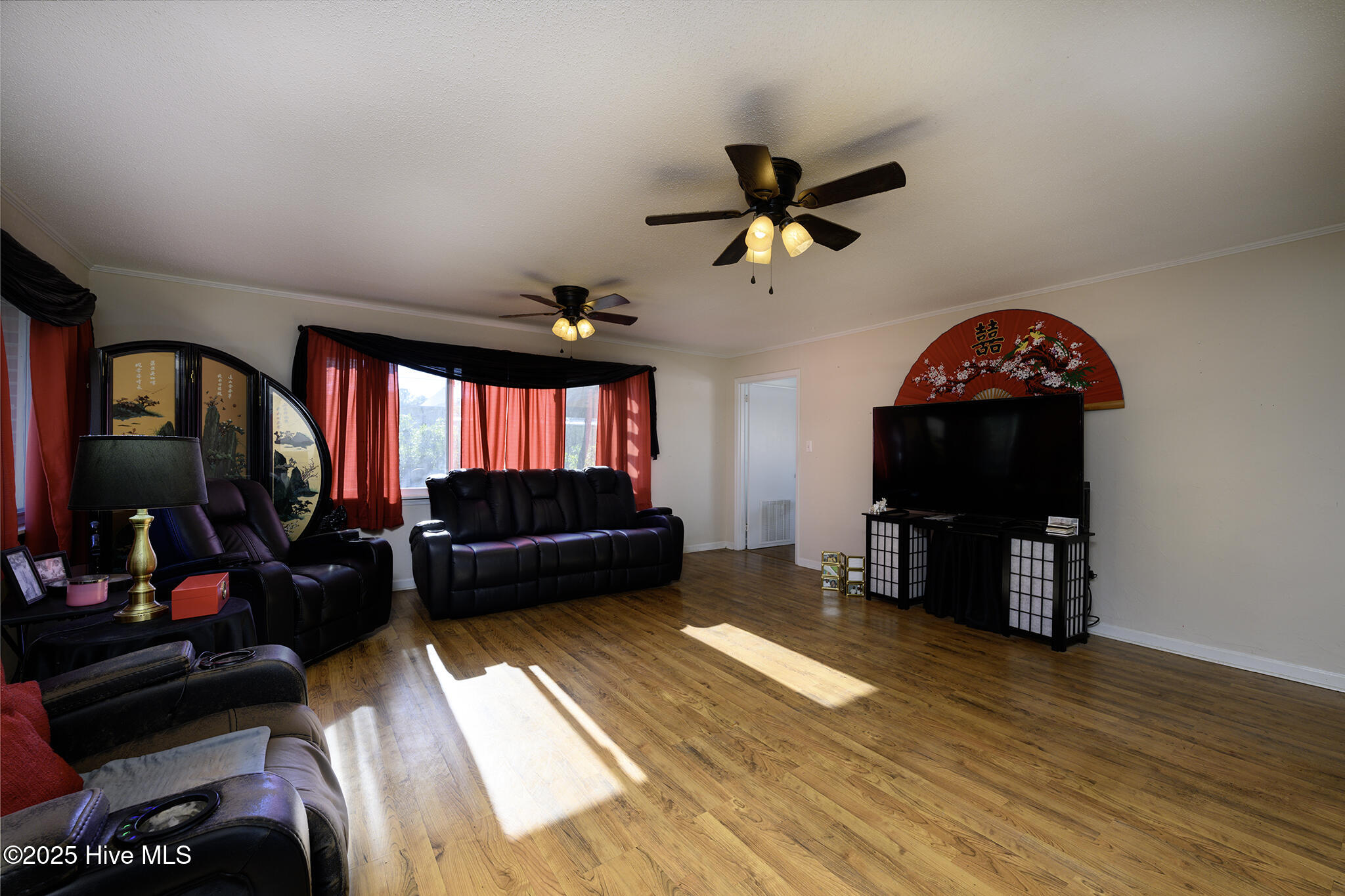 204 W Sherwood Drive