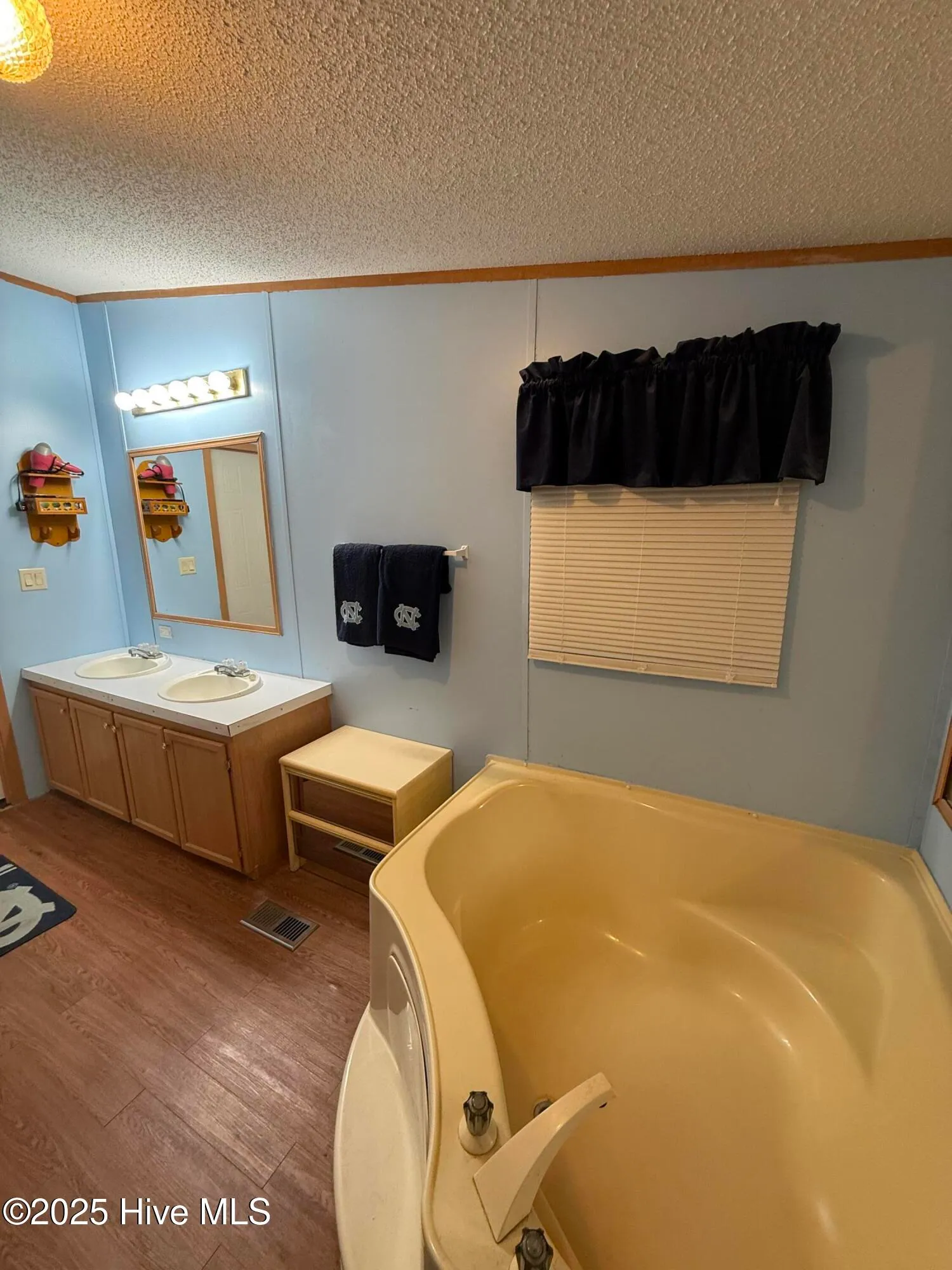 Pikeville, North Carolina 27863, United States, 3 Bedrooms Bedrooms, ,2 BathroomsBathrooms,Residential,Active,154122