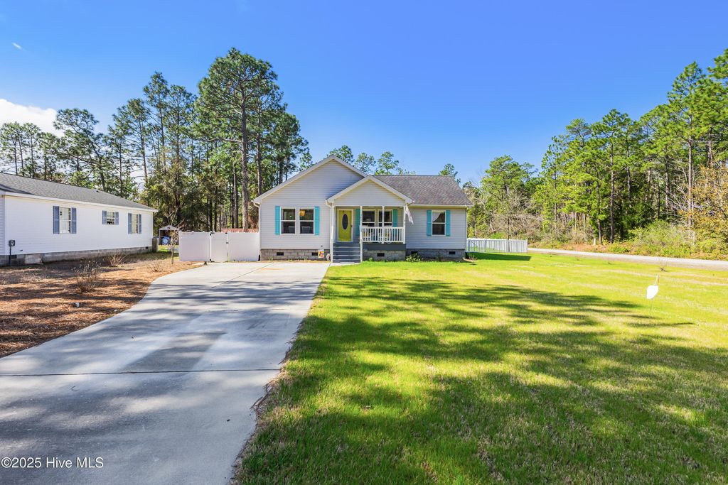 Photo of 341 Hickory Road, Southport, NC 28461 (MLS # 100529138)