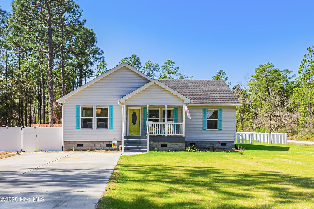 Photo of 341 Hickory Road, Southport, NC 28461 (MLS # 100529138)