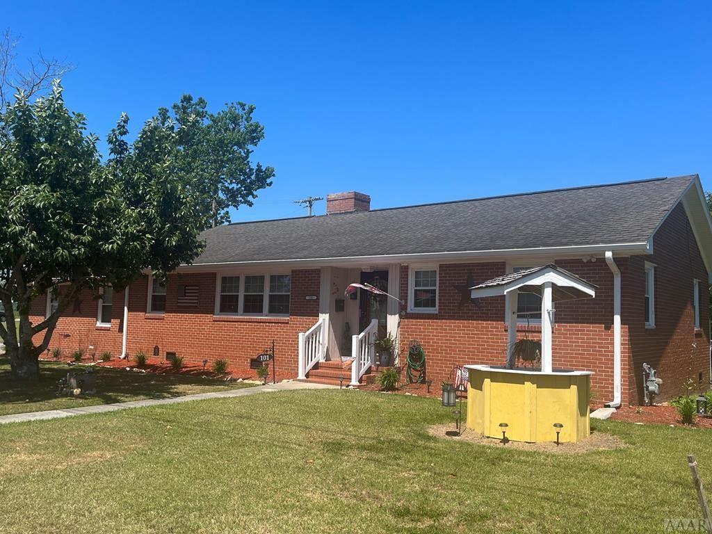 Photo of 101 Carolina Avenue, Hertford, NC 27944 (MLS # 100532340)
