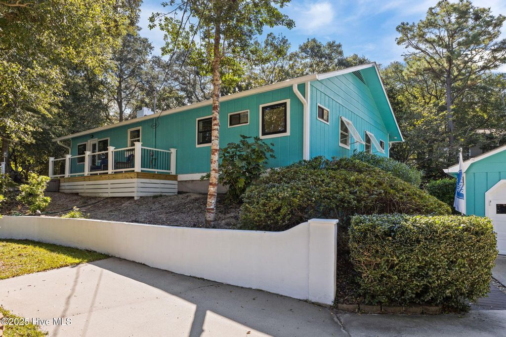 Photo of 201 Hoop Pole Creek Drive, Atlantic Beach, NC 28512 (MLS # 100533115)