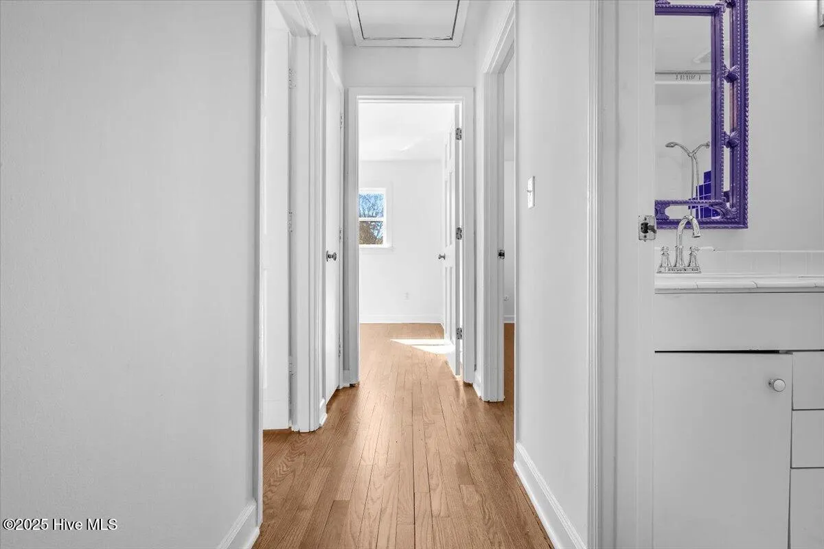 Wilmington, North Carolina 28409, United States, 3 Bedrooms Bedrooms, ,3 BathroomsBathrooms,Residential,Active,239717