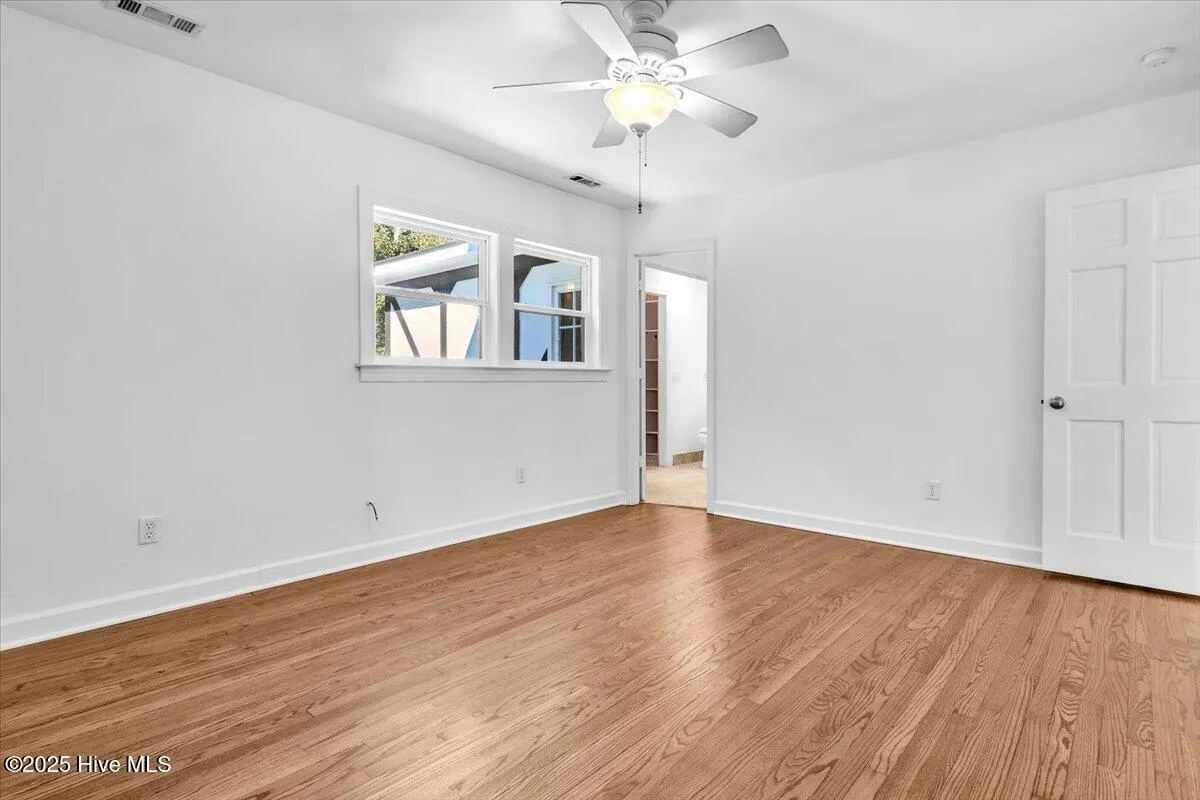 Wilmington, North Carolina 28409, United States, 3 Bedrooms Bedrooms, ,3 BathroomsBathrooms,Residential,Active,239717