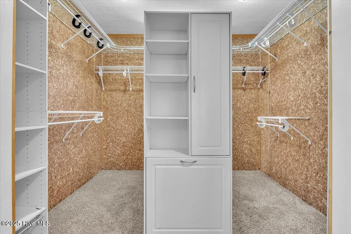 Wilmington, North Carolina 28409, United States, 3 Bedrooms Bedrooms, ,3 BathroomsBathrooms,Residential,Active,239717