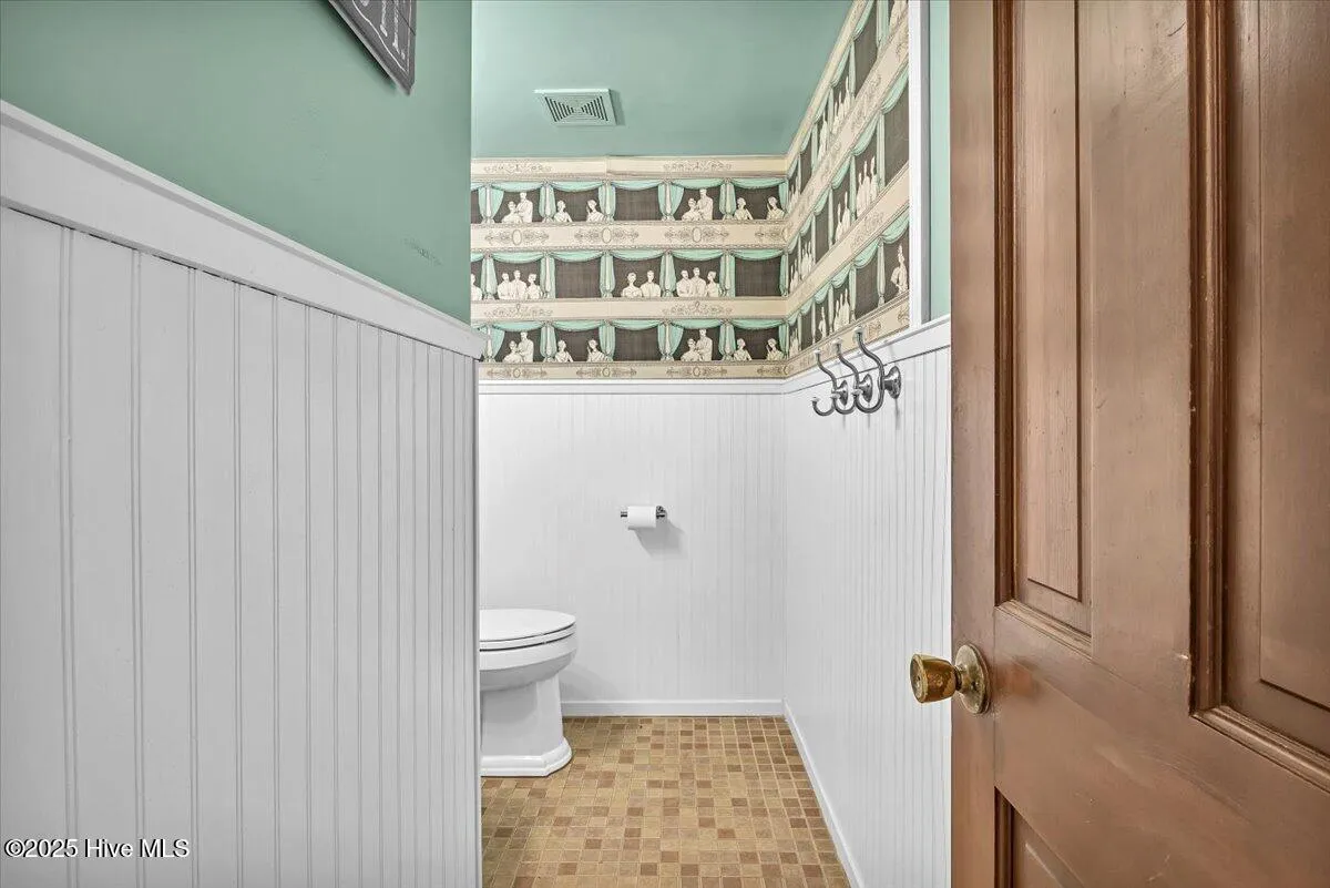 Wilmington, North Carolina 28409, United States, 3 Bedrooms Bedrooms, ,3 BathroomsBathrooms,Residential,Active,239717