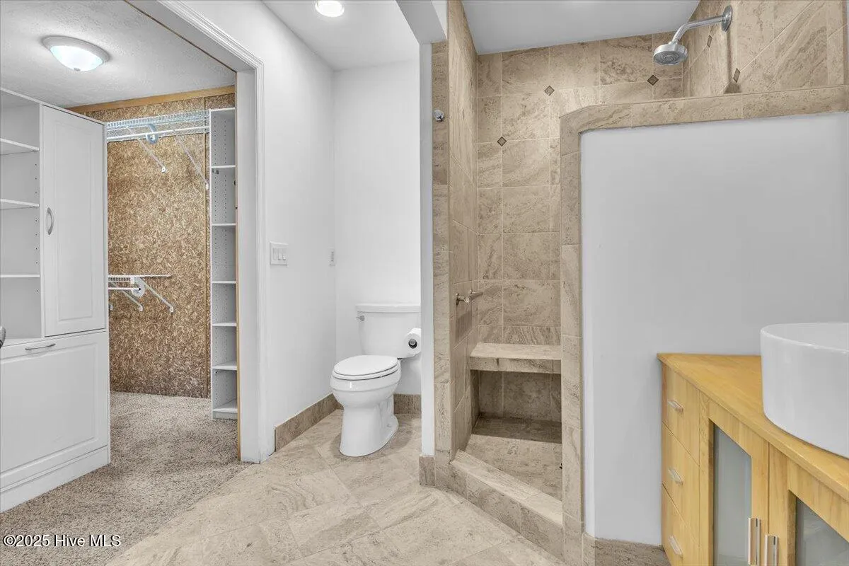 Wilmington, North Carolina 28409, United States, 3 Bedrooms Bedrooms, ,3 BathroomsBathrooms,Residential,Active,239717