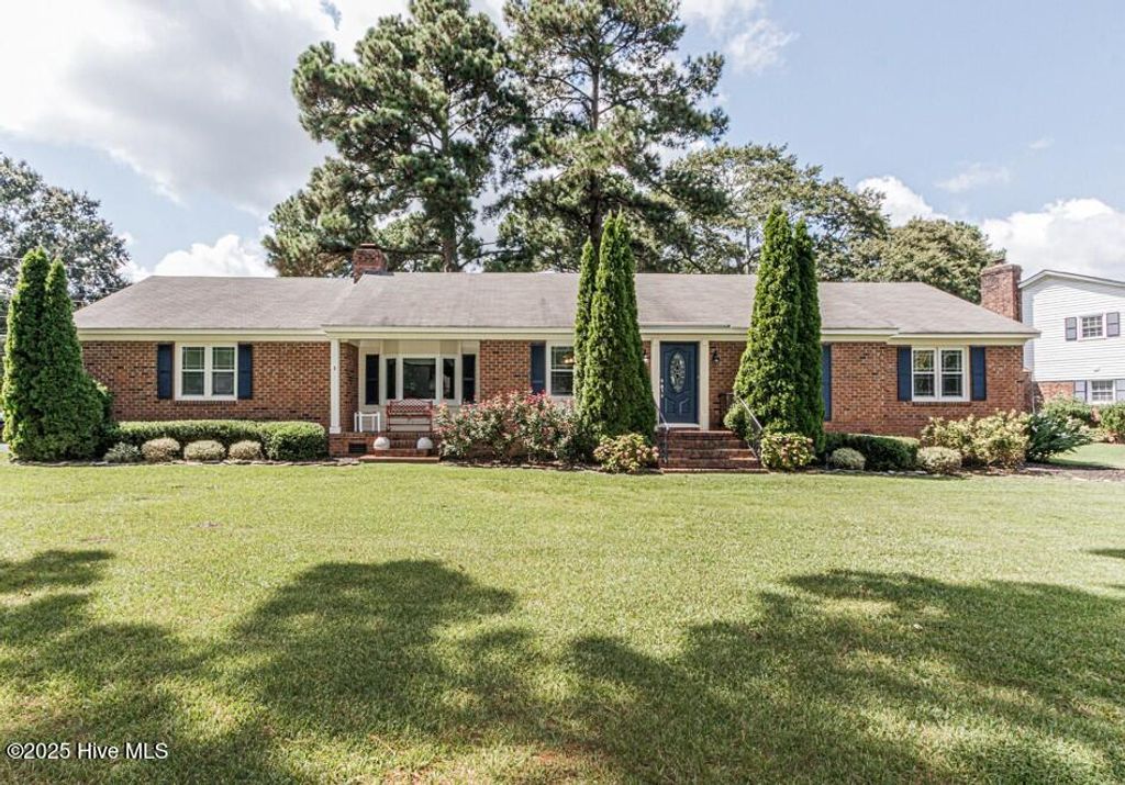 Photo of 1132 Par Three Drive S, Wilson, NC 27893 (MLS # 100525686)